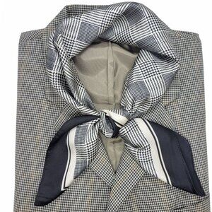 ✨Luxurious Chic Silky Square Scarf Black & White Houndstooth Plaid Print Bandana